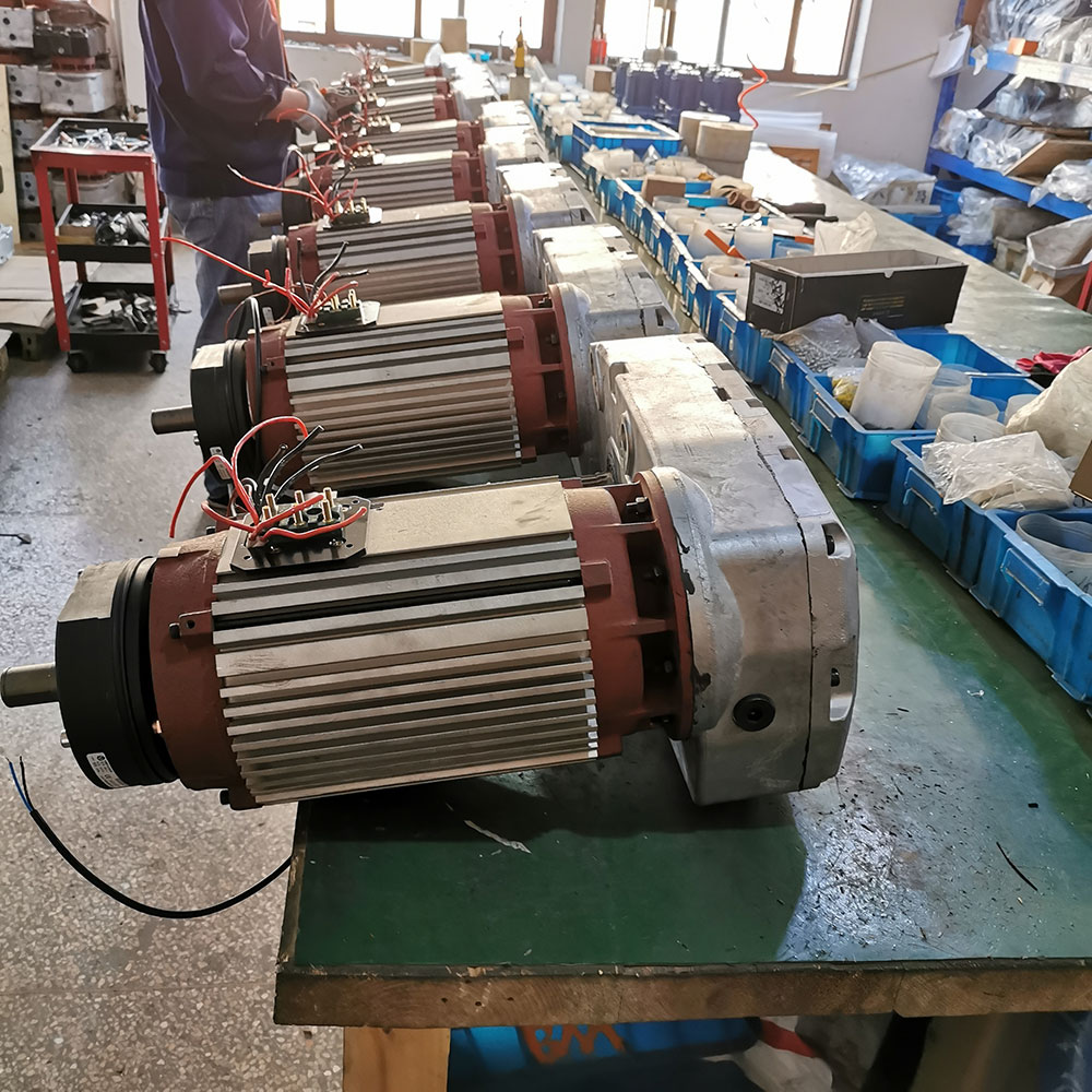 08-3-MHTOOL-European-Electric-Wire-Rope-Hoist-Motor-Reducer